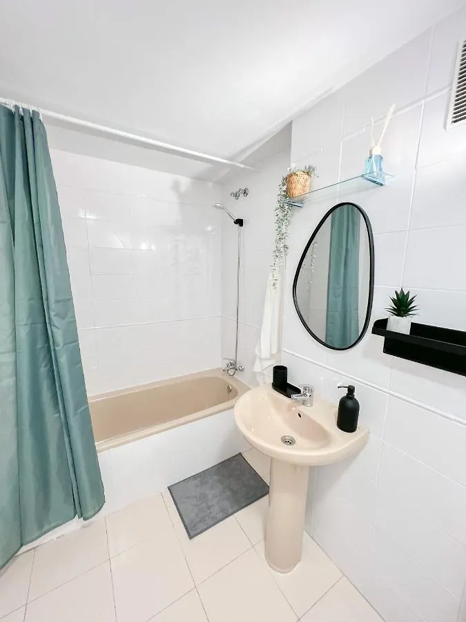 Cozy Apartment With Pool Torremolinos Spain