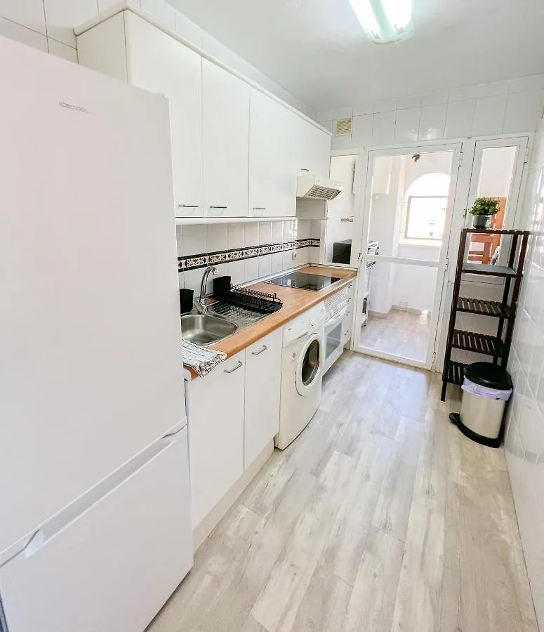 Cozy Apartment With Pool Torremolinos