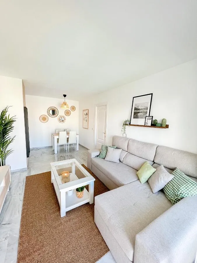 Cozy Apartment With Pool Torremolinos